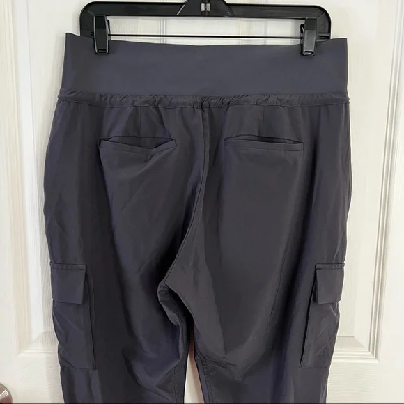 SOLD! Athleta Sutton Jogger Pants Size 10 - Picture 9 of 12